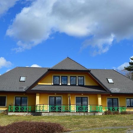 Camping V Raji - Palda Rovensko pod Troskami Kültér fotó