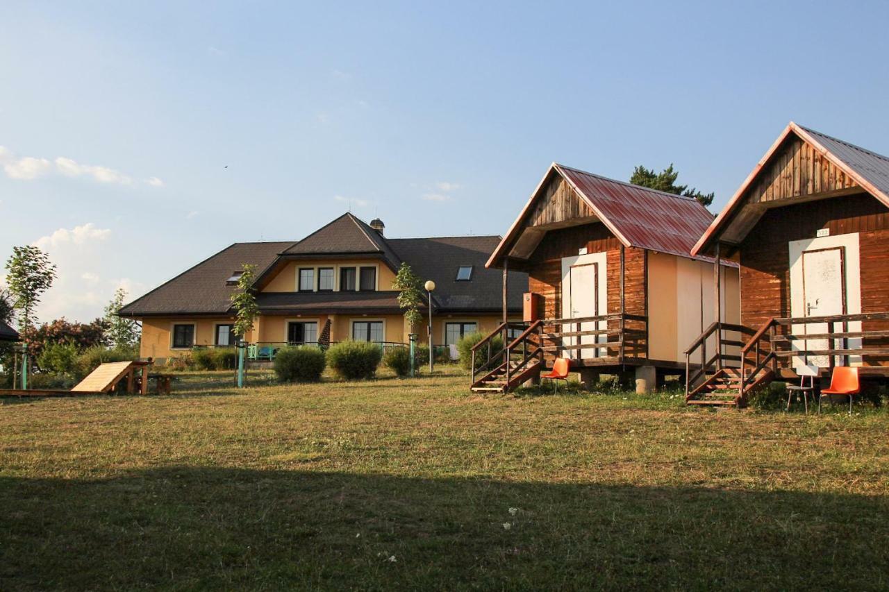Camping V Raji - Palda Rovensko pod Troskami Kültér fotó