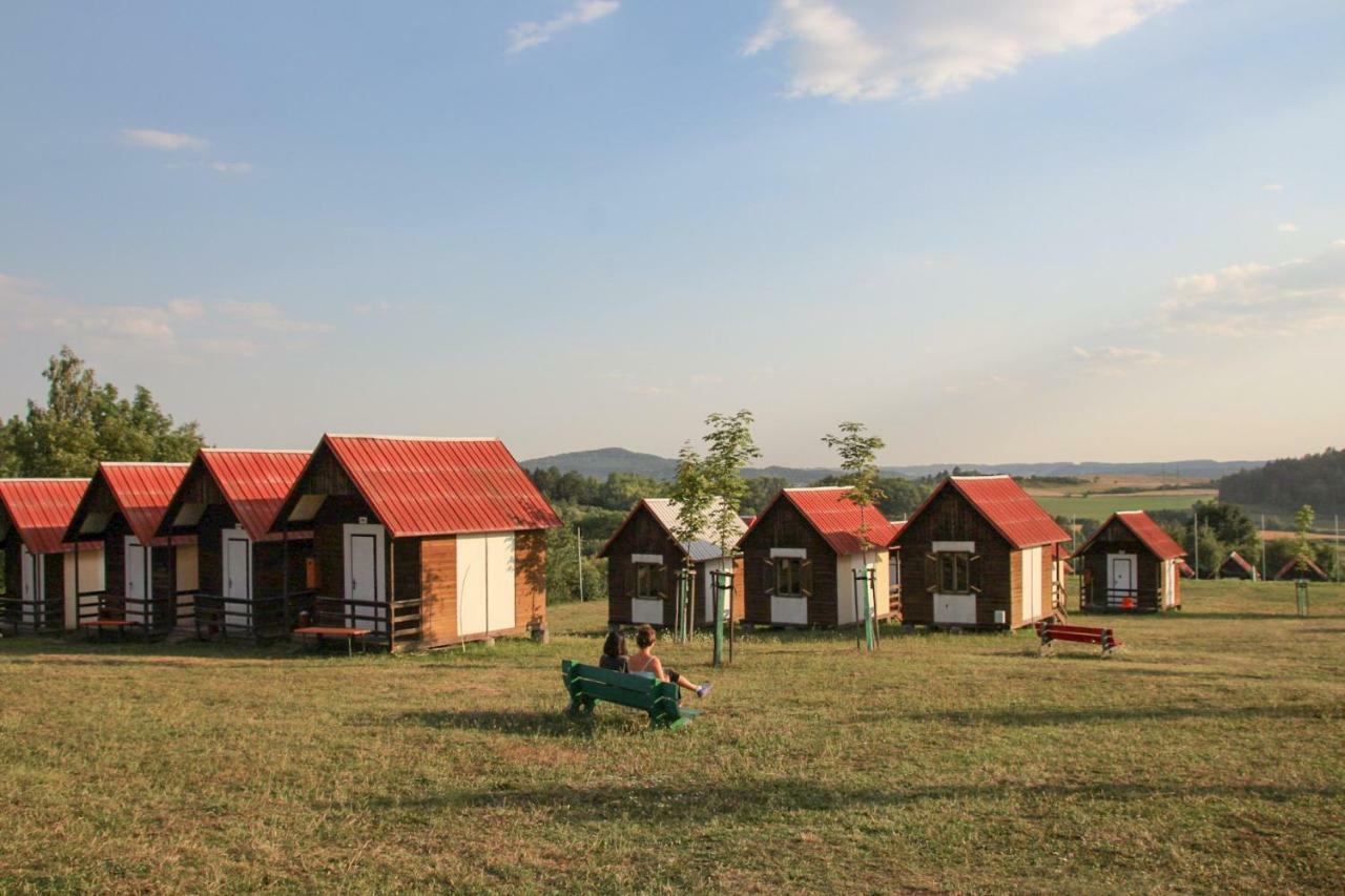 Camping V Raji - Palda Rovensko pod Troskami Kültér fotó