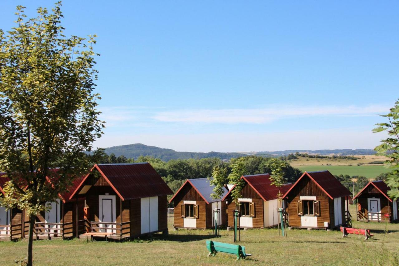Camping V Raji - Palda Rovensko pod Troskami Kültér fotó